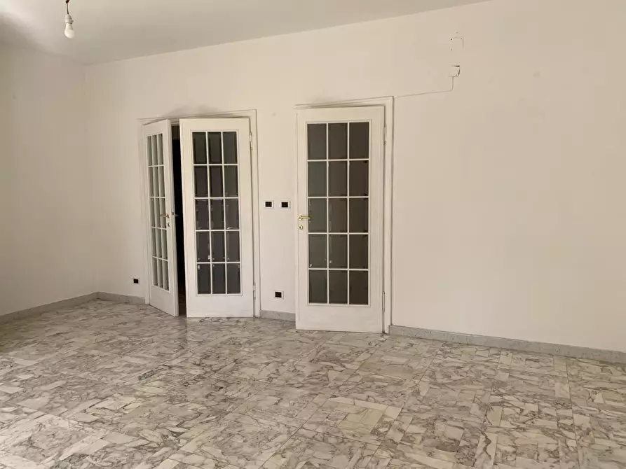 Immagine 11 di Appartamento in vendita  a Livorno