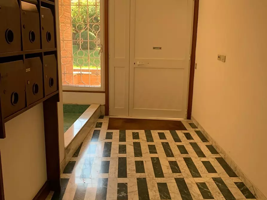 Immagine 34 di Appartamento in vendita  a Livorno