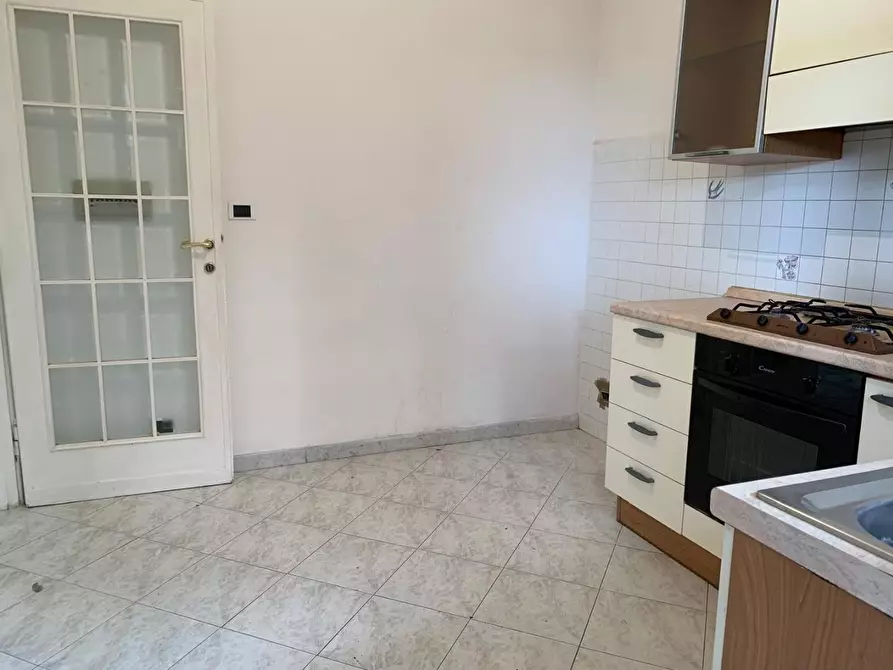 Immagine 14 di Appartamento in vendita  a Livorno