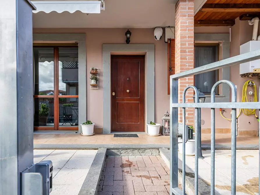 Immagine 40 di Appartamento in vendita  a Bientina