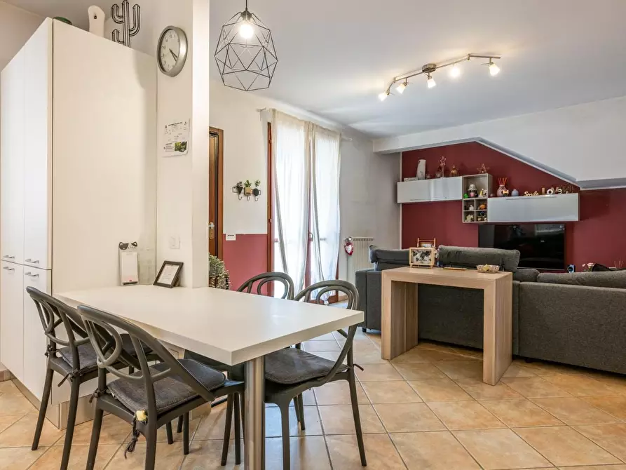 Immagine 11 di Appartamento in vendita  a Bientina