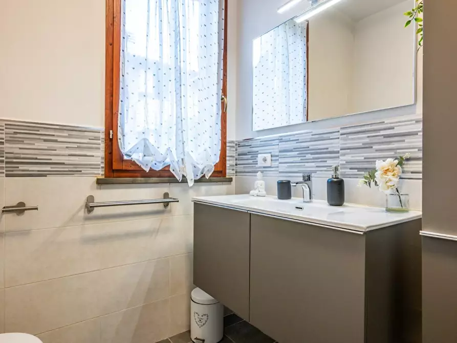 Immagine 30 di Appartamento in vendita  a Bientina