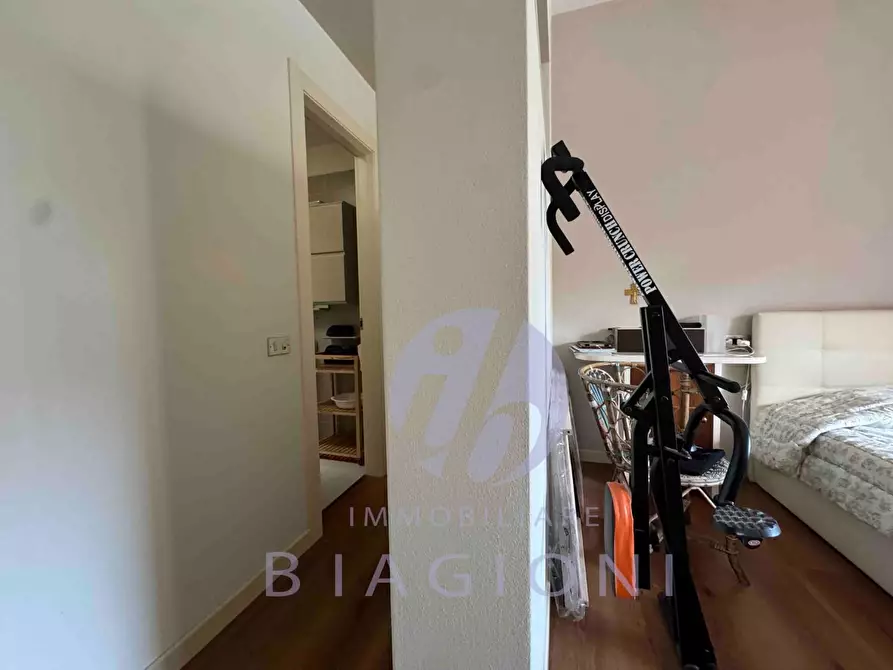 Immagine 22 di Casa bifamiliare in vendita  a Camaiore