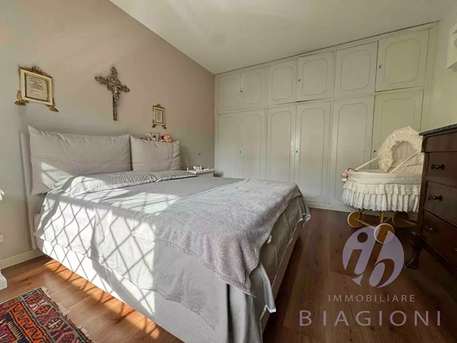 Immagine 13 di Casa bifamiliare in vendita  a Camaiore