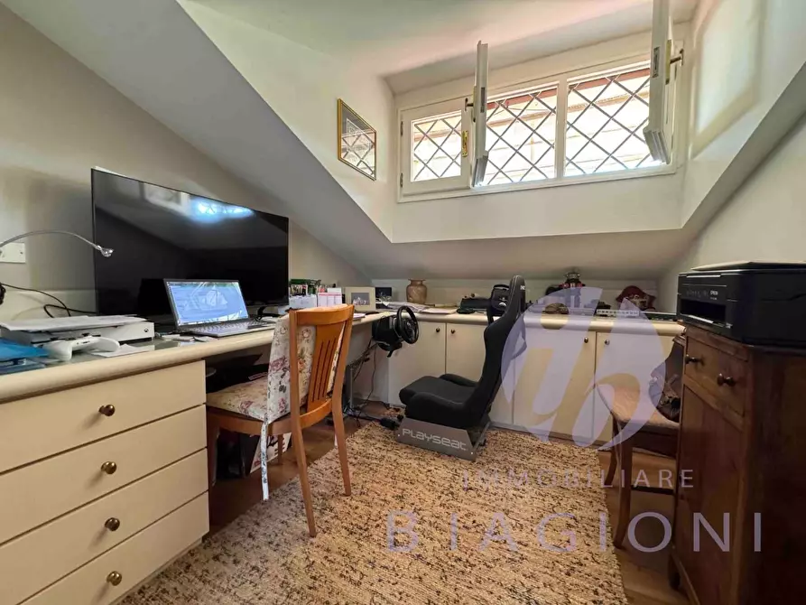 Immagine 31 di Casa bifamiliare in vendita  a Camaiore