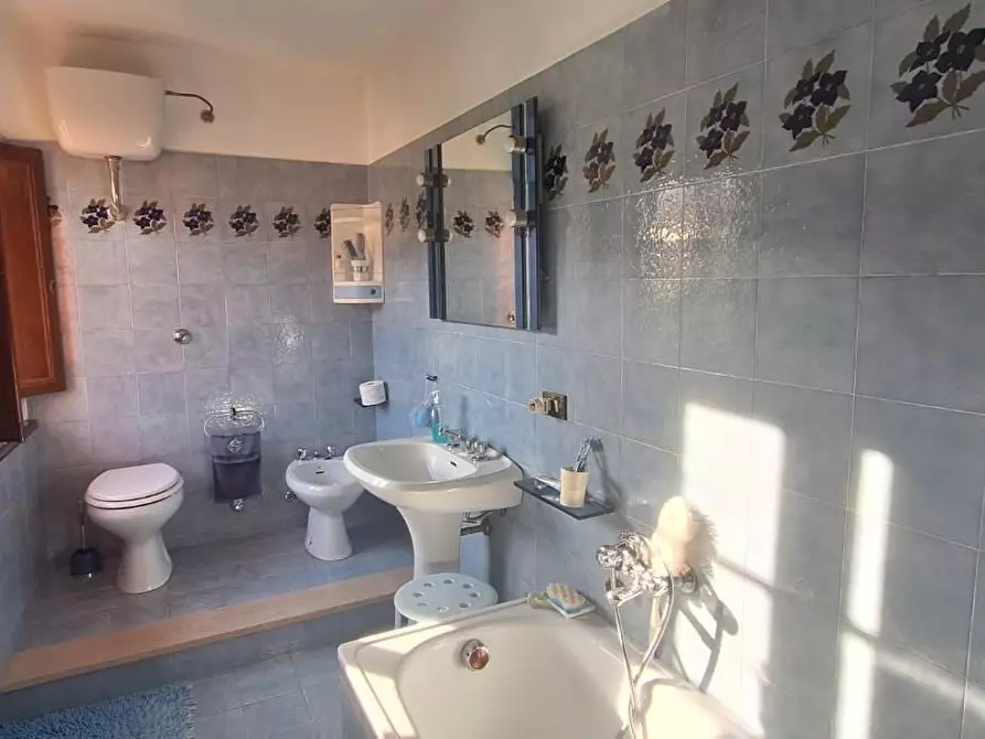 Immagine 15 di Terratetto in vendita  a Borgo A Mozzano