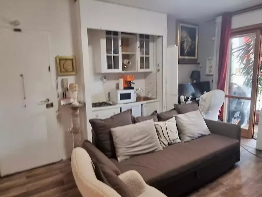 Immagine 4 di Appartamento in vendita  a Pisa