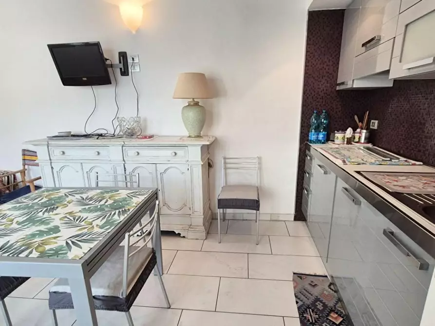 Immagine 55 di Casa bifamiliare in vendita  a Viareggio