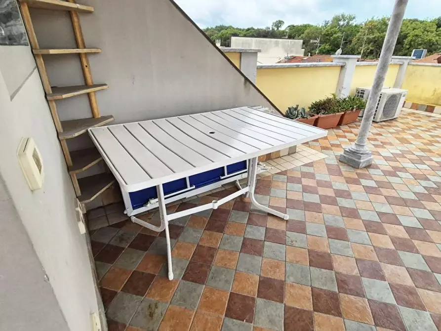 Immagine 4 di Casa bifamiliare in vendita  a Viareggio