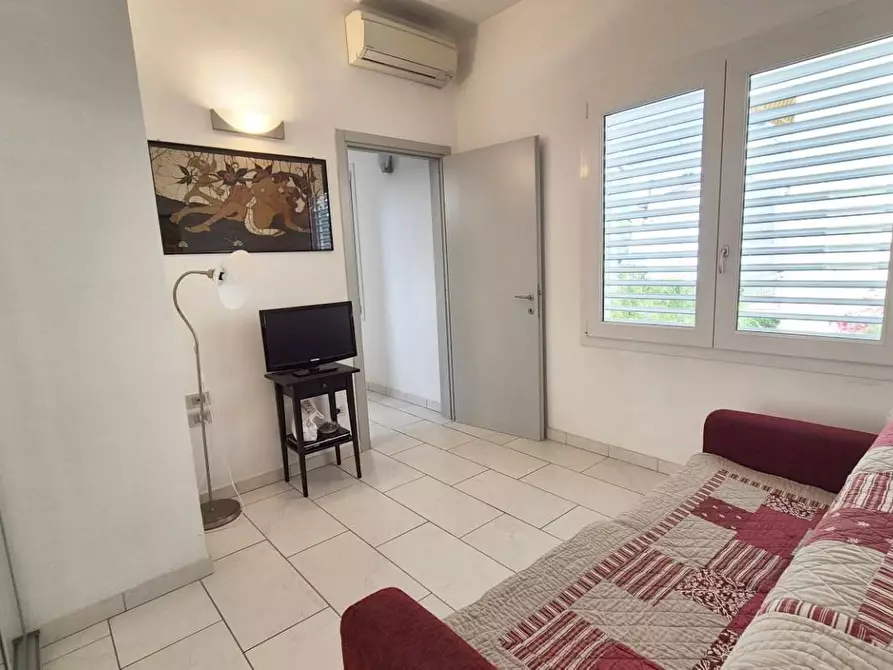 Immagine 49 di Casa bifamiliare in vendita  a Viareggio