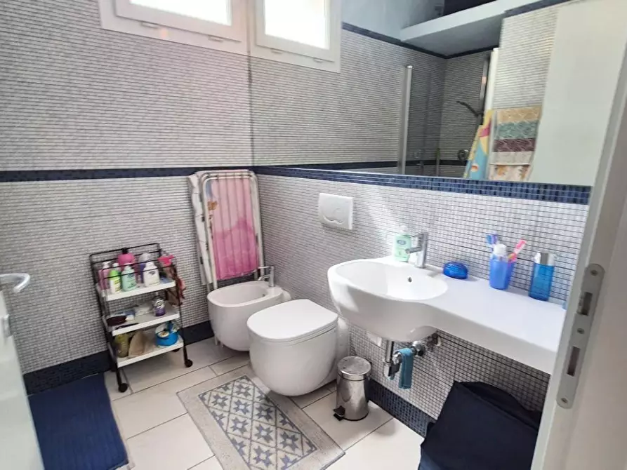 Immagine 41 di Casa bifamiliare in vendita  a Viareggio