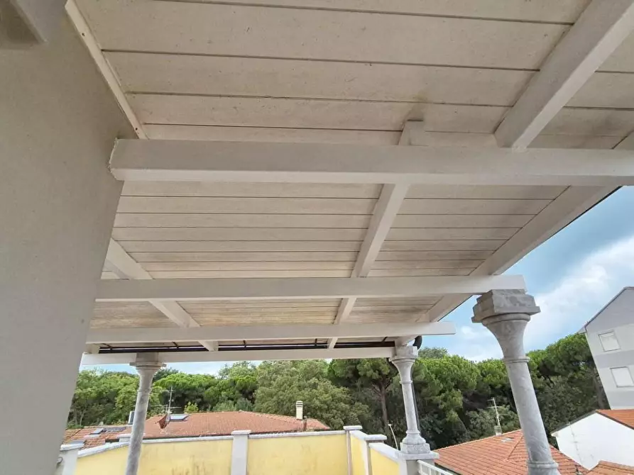 Immagine 10 di Casa bifamiliare in vendita  a Viareggio