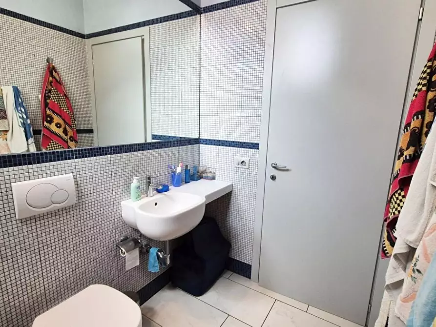 Immagine 45 di Casa bifamiliare in vendita  a Viareggio