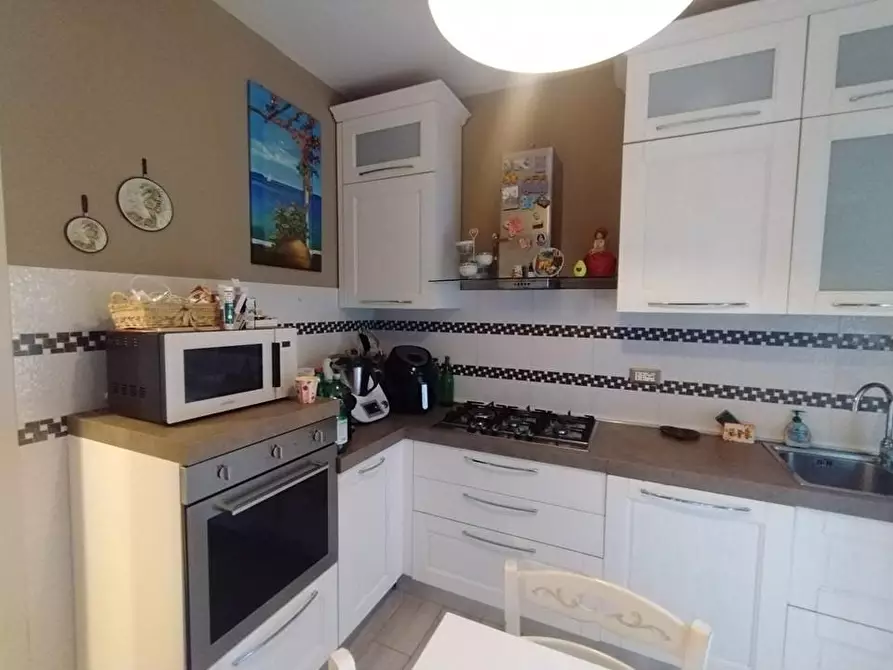 Immagine 12 di Appartamento in vendita  a Montignoso