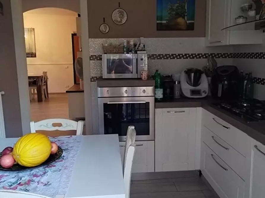 Immagine 14 di Appartamento in vendita  a Montignoso