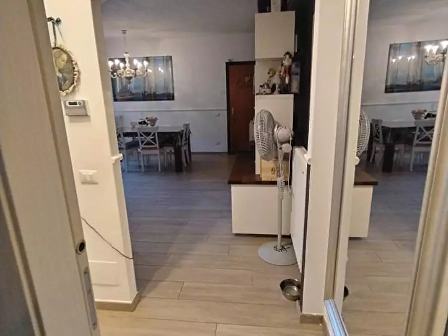 Immagine 15 di Appartamento in vendita  a Montignoso