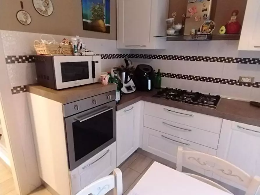 Immagine 13 di Appartamento in vendita  a Montignoso