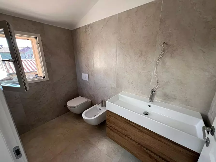 Immagine 16 di Porzione di casa in vendita  a Castagneto Carducci