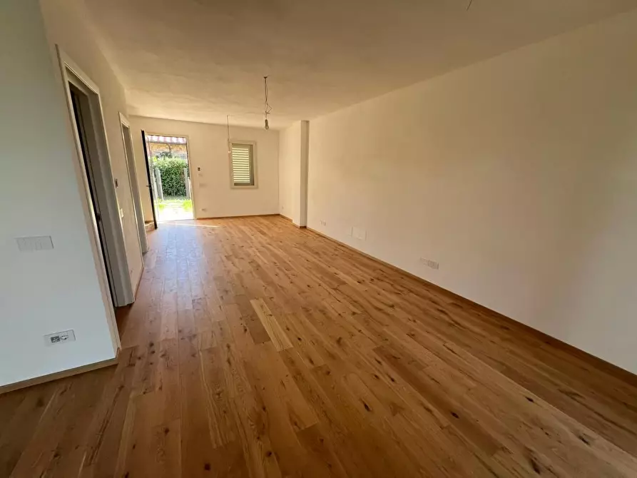 Immagine 10 di Porzione di casa in vendita  a Castagneto Carducci