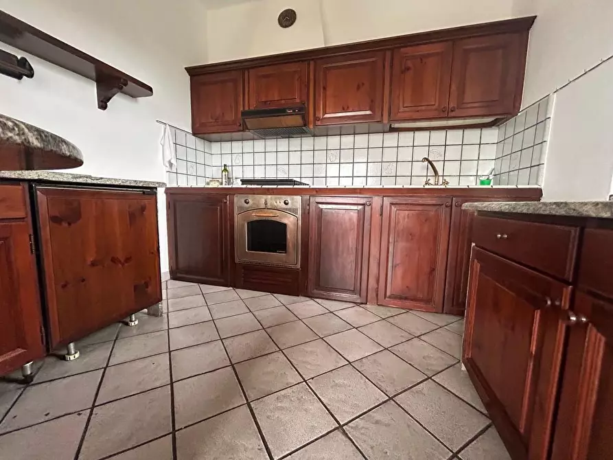 Immagine 9 di Appartamento in vendita  a Castelnuovo Magra