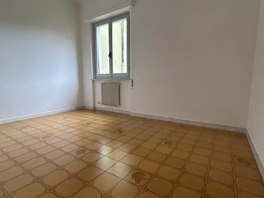 Immagine 16 di Appartamento in vendita  a Castelnuovo Magra