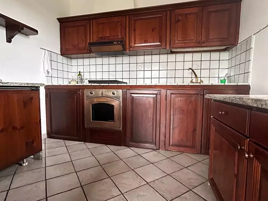 Immagine 8 di Appartamento in vendita  a Castelnuovo Magra