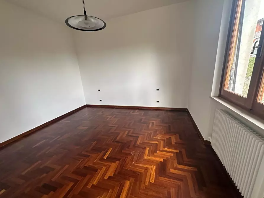 Immagine 26 di Appartamento in vendita  a Castelnuovo Magra