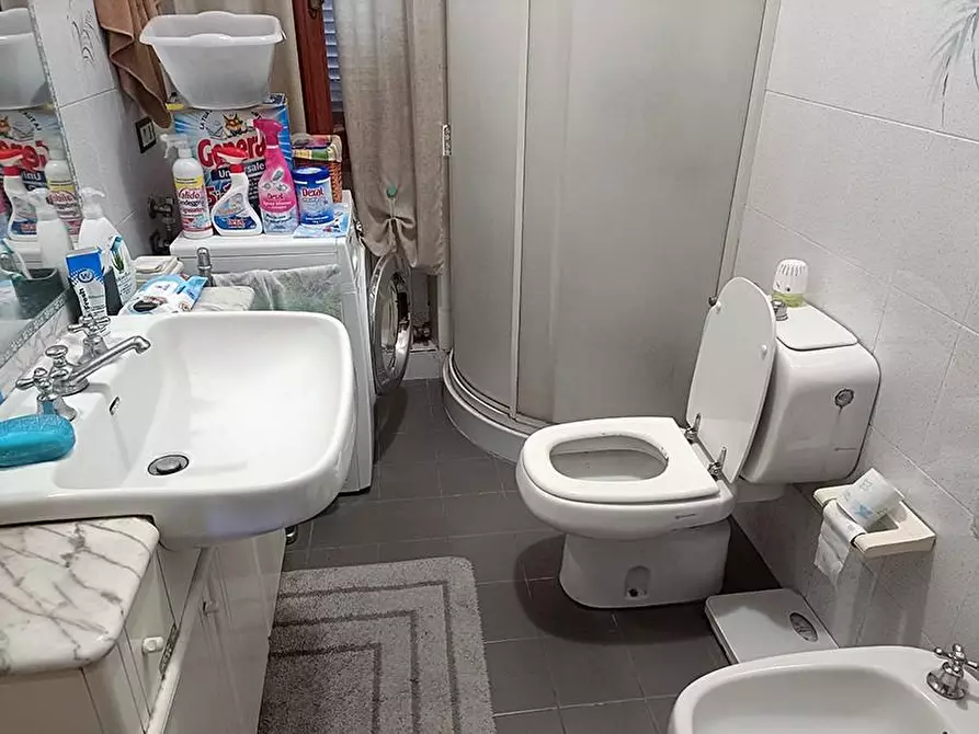 Immagine 9 di Casa bifamiliare in vendita  a Castelnuovo Magra