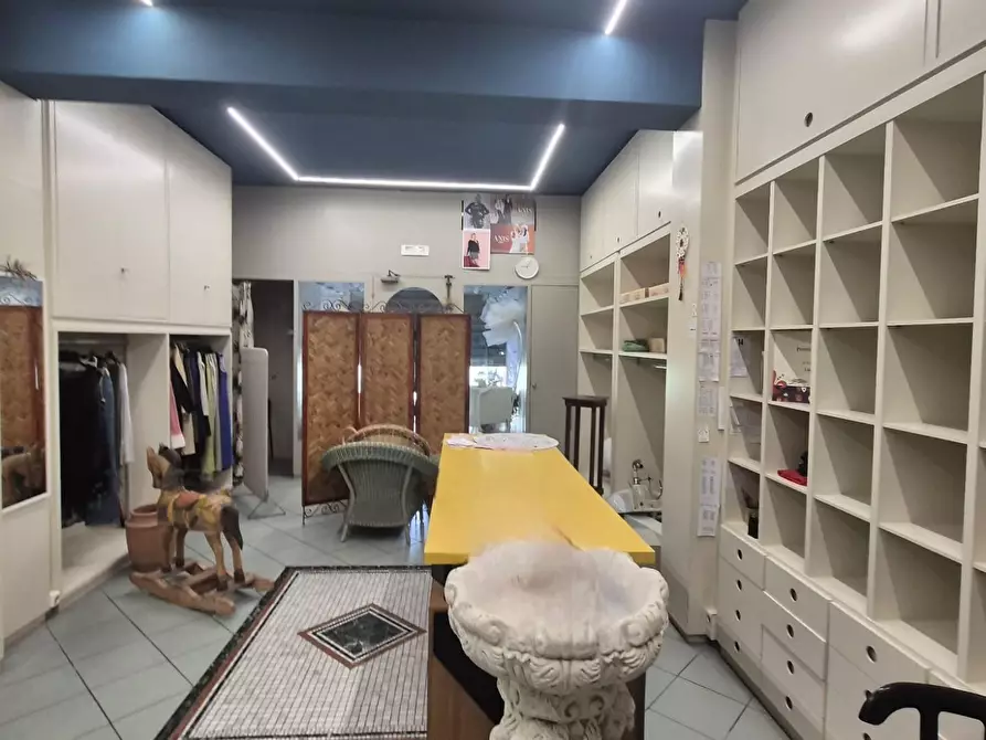 Immagine 5 di Locale commerciale in affitto  a Fucecchio