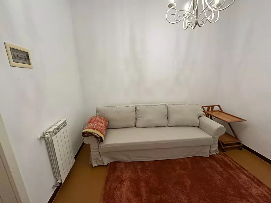 Immagine 3 di Appartamento in affitto  a Massa