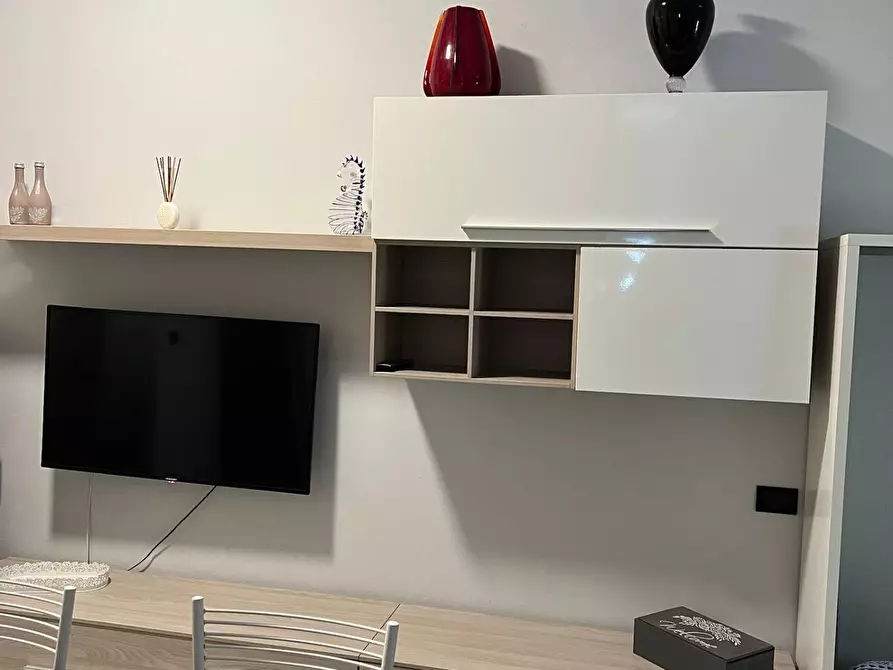 Immagine 4 di Appartamento in affitto  a Carrara