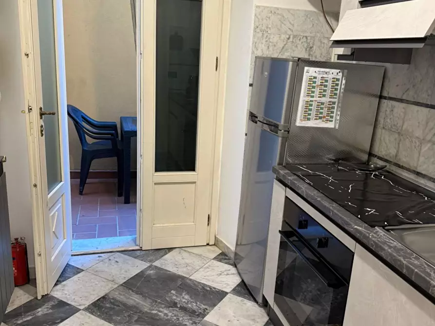 Immagine 7 di Appartamento in affitto  a Carrara