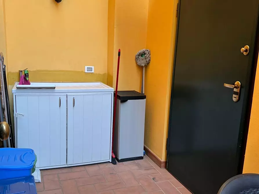 Immagine 9 di Appartamento in affitto  a Carrara