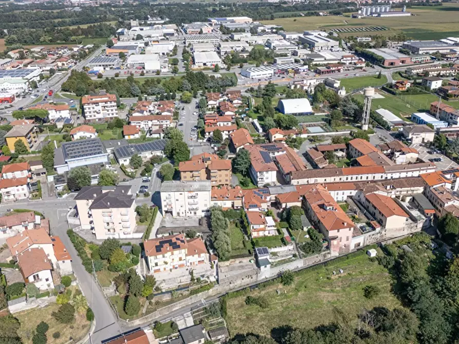 Immagine 57 di Appartamento in vendita  a Medolago