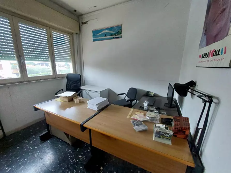 Immagine 14 di Capannone industriale in vendita  a Massarosa