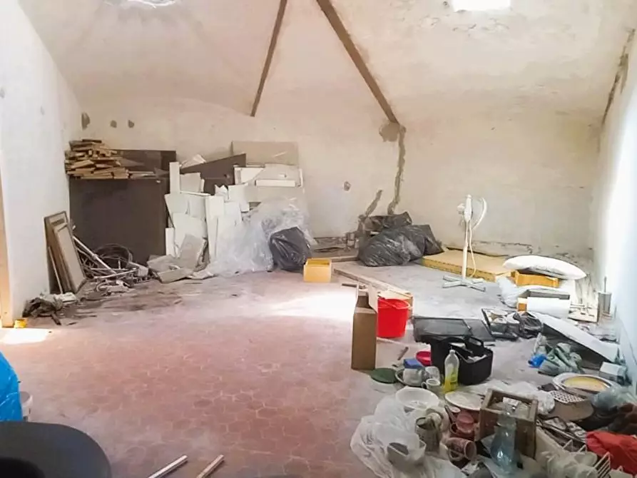 Immagine 33 di Appartamento in vendita  a Carrara