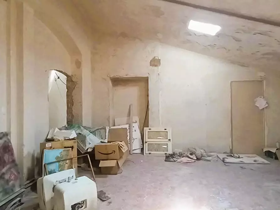 Immagine 36 di Appartamento in vendita  a Carrara