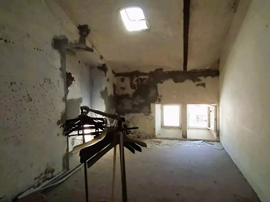 Immagine 24 di Appartamento in vendita  a Carrara