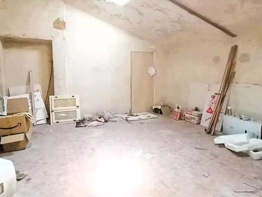 Immagine 26 di Appartamento in vendita  a Carrara