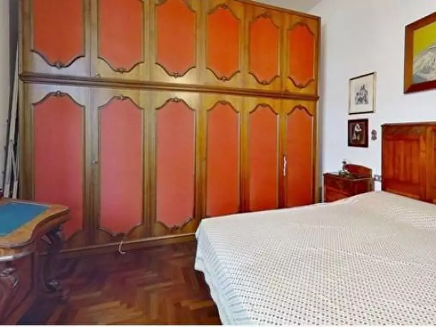 Immagine 8 di Villa in vendita  a San Giuliano Terme