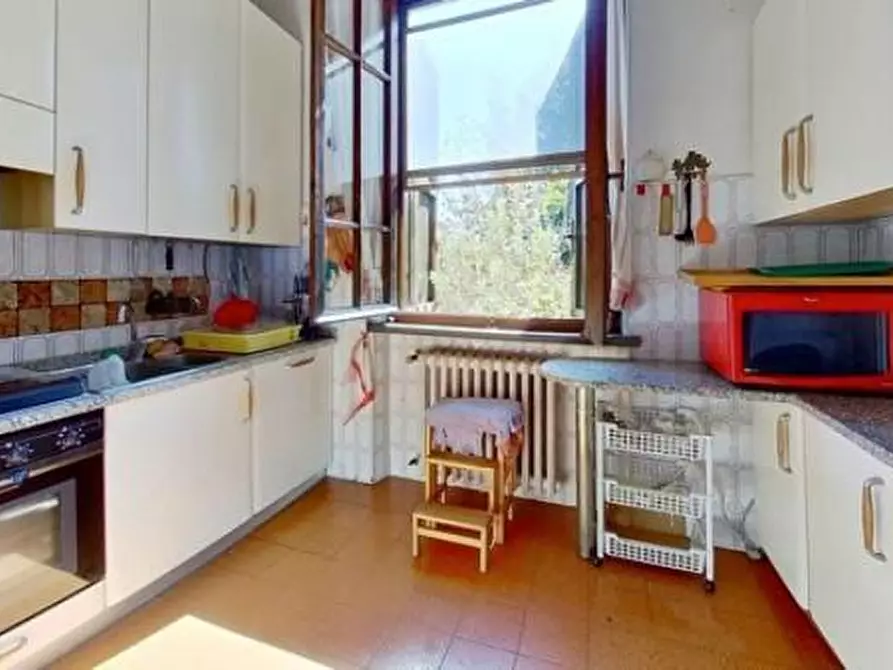 Immagine 10 di Villa in vendita  a San Giuliano Terme