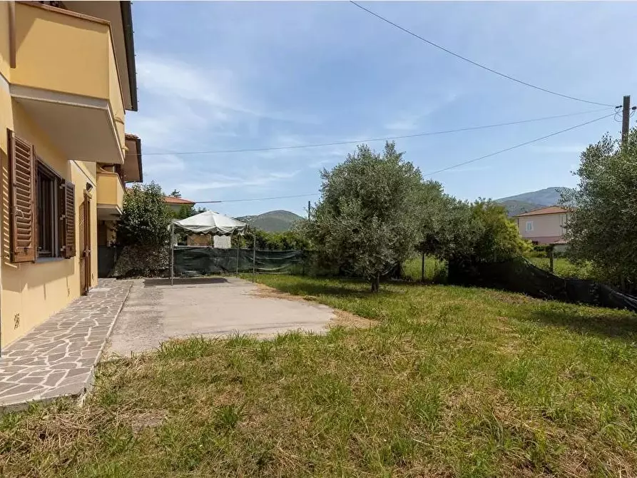 Immagine 3 di Casa bifamiliare in vendita  a San Giuliano Terme