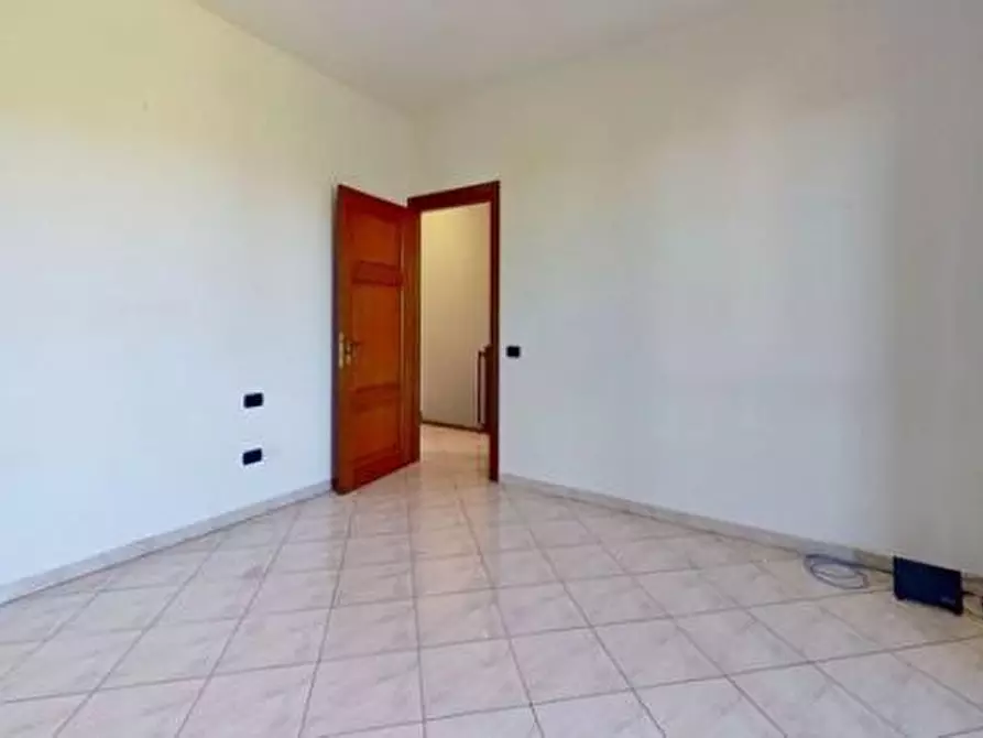 Immagine 6 di Casa bifamiliare in vendita  a San Giuliano Terme