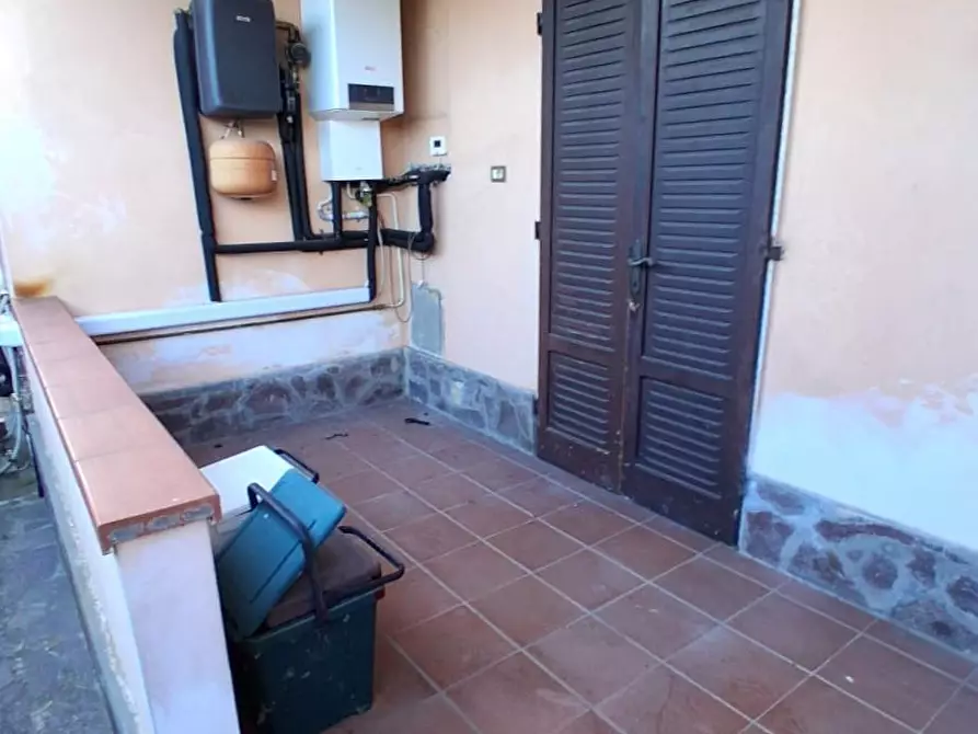 Immagine 3 di Appartamento in vendita  a Lucca