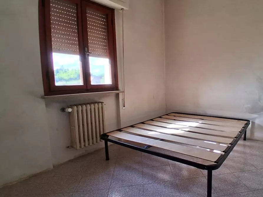 Immagine 15 di Appartamento in vendita  a Lucca