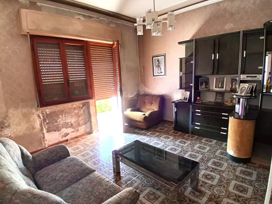 Immagine 7 di Appartamento in vendita  a Lucca