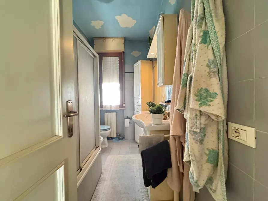 Immagine 27 di Villetta a schiera in vendita  a Viareggio