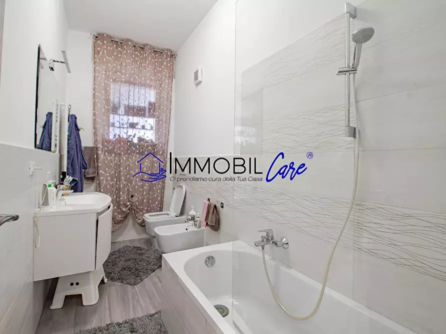 Immagine 26 di Appartamento in vendita  a Livorno