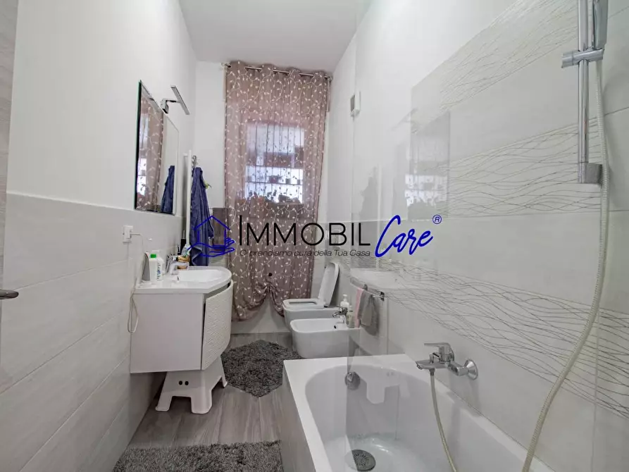 Immagine 27 di Appartamento in vendita  a Livorno