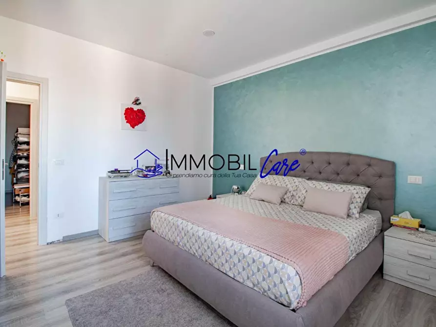 Immagine 20 di Appartamento in vendita  a Livorno